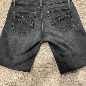 White House Black Market Noir Black Jeans Size 4 with lace on pockets